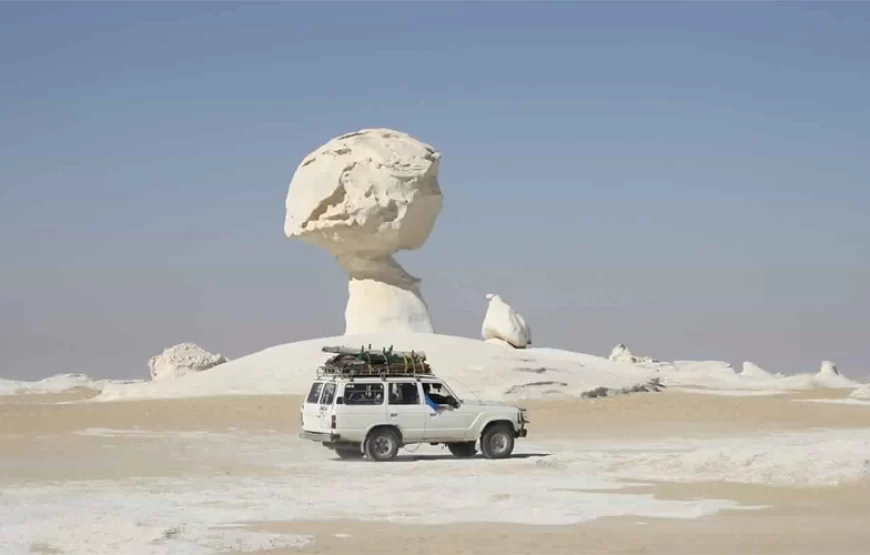 Cairo: 2-Day Bahariya Oasis Camp and Desert Tour