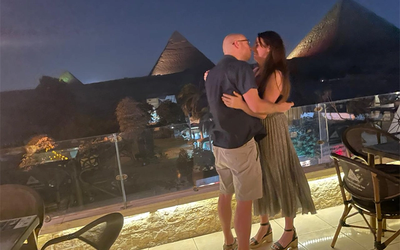 SOUND AND LIGHT SHOW WITH DINNER ON PYRAMIDS VIEW RESTAURANT ROOF