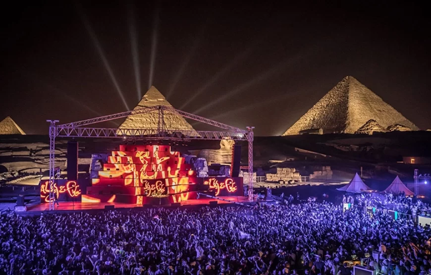 Sound and light show at Giza pyramides